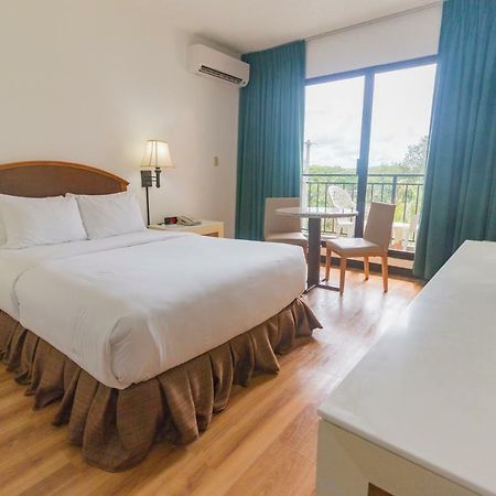 ชัวร์สเตย์ โฮเต็ล บาย เบสต์เวสเทิร์น กวม ปาล์มริดจ์ Hotel Barrigada ภายนอก รูปภาพ